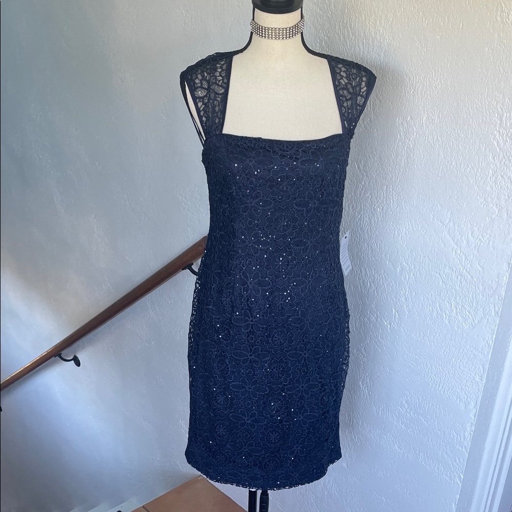 Adrianna Papell Elegant Navy Sequin & Lace Cocktail Sheath Dress NWT Size 8